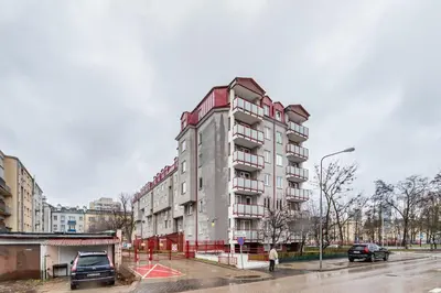Budynek, w którym mieści się apartament
