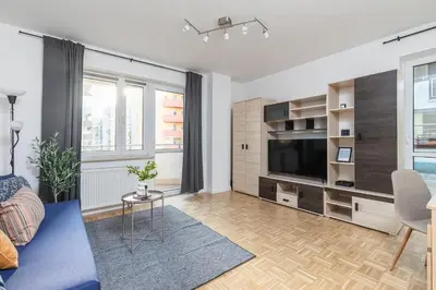 Telewizja i/lub zestaw kina domowego w obiekcie SuperApart ul Powstańców Śląskich 108c - Studio z wanną