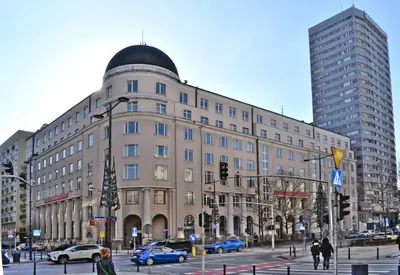 Budynek, w którym mieści się apartament