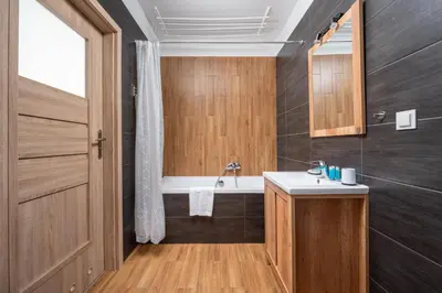 Łazienka w obiekcie Krzyżówki Comfort Apartment by BookingHost