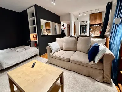 Część wypoczynkowa w obiekcie SUSHI 2 fast WiFi 1Gbs 85'TV HBO Disney+ AmazonTV