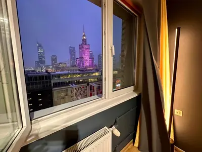 Widok na miasto Warszawa z tego apartamentu