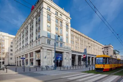 Budynek, w którym mieści się apartament