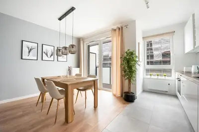 Kuchnia lub aneks kuchenny w obiekcie Ursus Chic Apartment by BookingHost