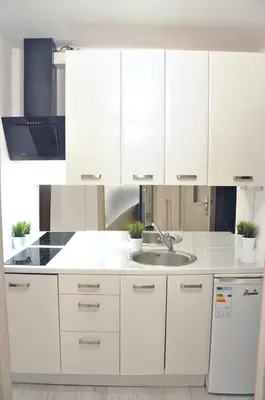 Kuchnia lub aneks kuchenny w obiekcie Nice and comfy studio close to Old town and metro.