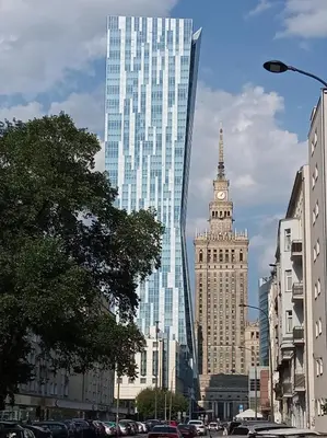 Widok na miasto Warszawa z tego apartamentu