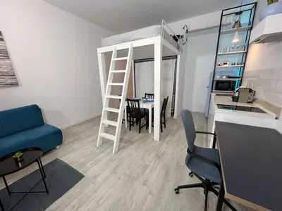 Plan piętra w obiekcie Łazienki Krolewskie Studio z Antresolą i widokiem