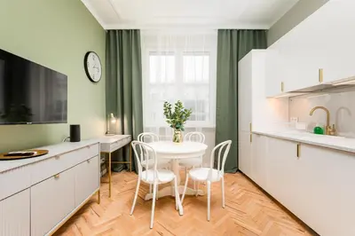 Kuchnia lub aneks kuchenny w obiekcie Aleje Jerozolimskie 42 by Homeprime