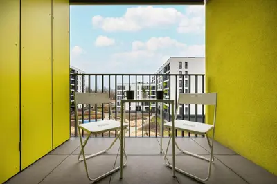Balkon lub taras w obiekcie Modern Targowek Apartment by Noclegi Renters