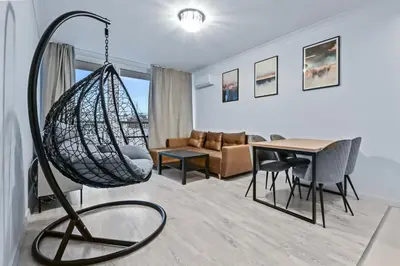 Część wypoczynkowa w obiekcie RentPlanet - Apartament Muranów
