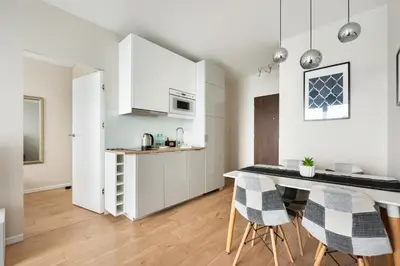 Kuchnia lub aneks kuchenny w obiekcie Business Mokotów Park 84 Apartment by BookingHost