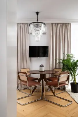 Telewizja i/lub zestaw kina domowego w obiekcie Hoża Modern Apartment by BookingHost