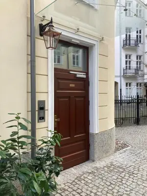 Budynek, w którym mieści się apartament