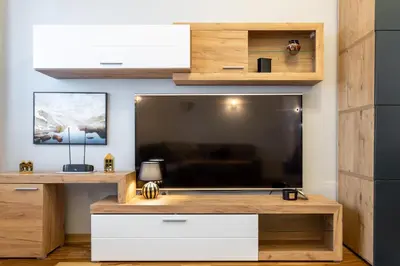 Telewizja i/lub zestaw kina domowego w obiekcie Golden Apartments - Big Luxury Apartment in Top Location - Wspólna