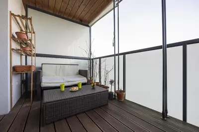Balkon lub taras w obiekcie Business Studio Sikorskiego by Noclegi Renters