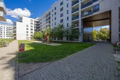 Budynek, w którym mieści się apartament