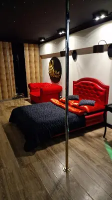Część wypoczynkowa w obiekcie Black Swan BDSM Erotic Apartament