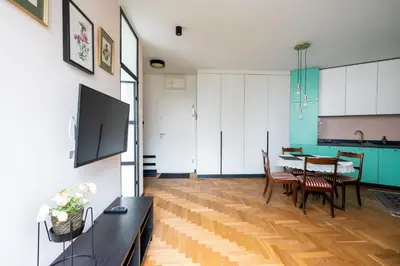 Kuchnia lub aneks kuchenny w obiekcie Bobrowiecka Cosy Apartment by BookingHost