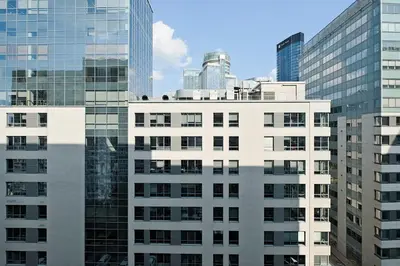 Budynek, w którym mieści się apartament