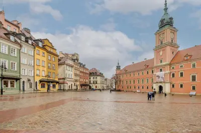 Widok na miasto Warszawa z tego apartamentu
