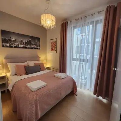 Premium Spire Apartment +parking