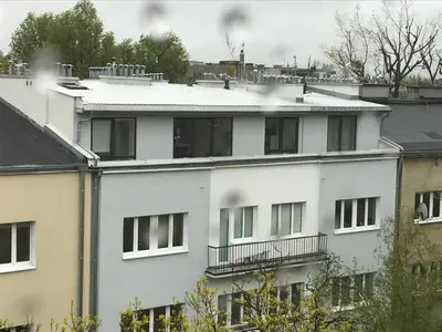 Budynek, w którym mieści się apartament