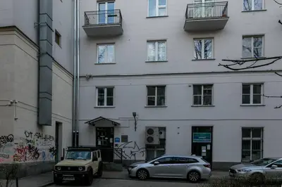Budynek, w którym mieści się apartament