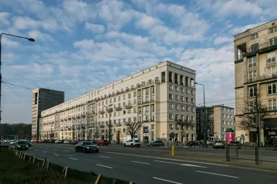 Budynek, w którym mieści się apartament