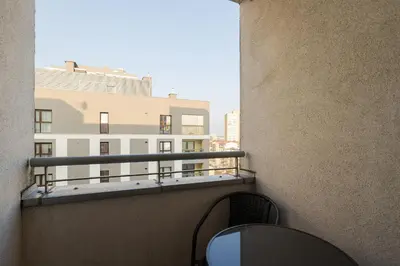 Balkon lub taras w obiekcie ShortStayPoland Aleja Stanów Zjednoczonych (B159)