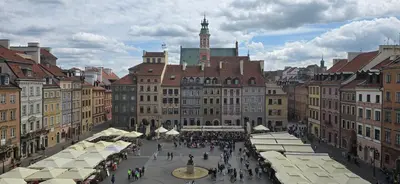 Widok na miasto Warszawa z tego apartamentu