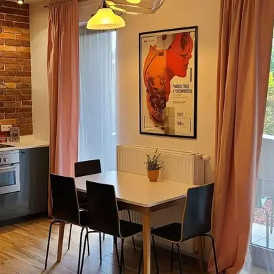 Lovely One-Bedroom Condo With Patio Free Parking