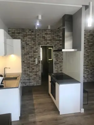 Kuchnia lub aneks kuchenny w obiekcie Nowy Świat 60 - 170 m do metra - Prywatne mieszkanie w centrum Warszawy - Better Rental
