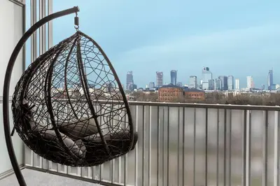 Balkon lub taras w obiekcie Warsaw View Prestige Apartment