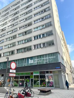 Budynek, w którym mieści się apartament