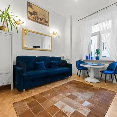 Beautiful flat. Great location.