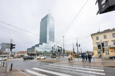 Widok na miasto Warszawa z tego apartamentu