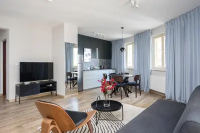 Plan piętra w obiekcie Metro Wilanowska Apartment with SPA by BookingHost