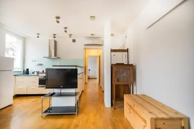 Kuchnia lub aneks kuchenny w obiekcie Spacious flat in the Old town.