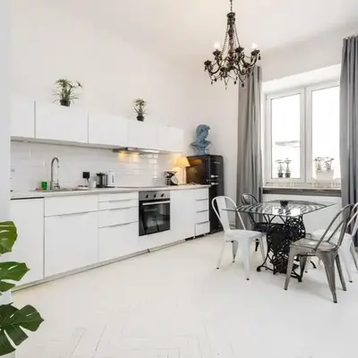 Honeydew Apartment City Center