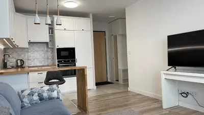 Kuchnia lub aneks kuchenny w obiekcie 2-room on Wola, bright and cozy