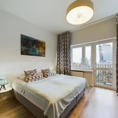 Aleja Jana Pawła II Studio for 4 Guests with Air-conditioning Warsaw by Noclegi Renters