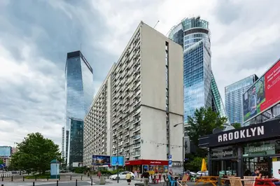 Widok na miasto Warszawa z tego apartamentu