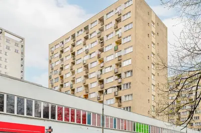Budynek, w którym mieści się apartament