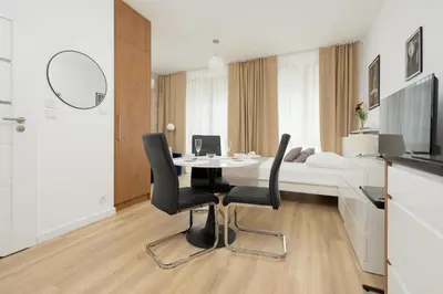 Telewizja i/lub zestaw kina domowego w obiekcie Sarmacka 25 studio 2 - Medicover/Paley