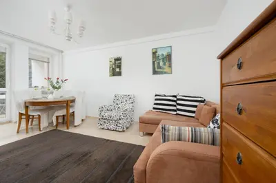 Część wypoczynkowa w obiekcie Okopowa Rodzinny Apartament z Balkonem Warszawa by Noclegi Renters