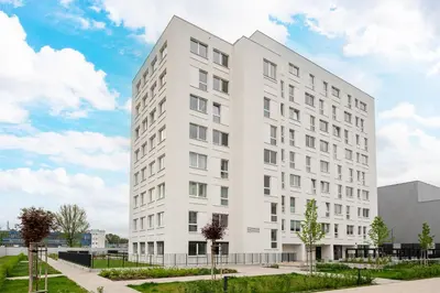 Budynek, w którym mieści się apartament