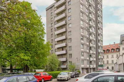 Budynek, w którym mieści się apartament