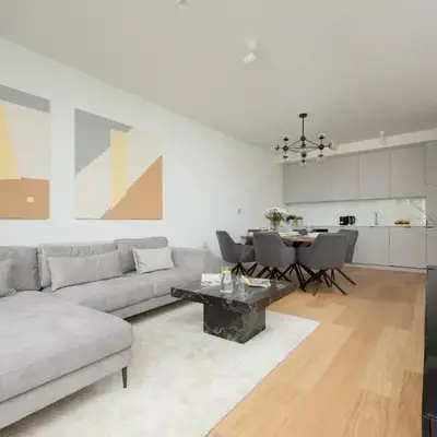 Luxurious and Modern Apartments in Warsaw City Center with Parking by Renters Prestige
