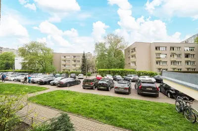 Budynek, w którym mieści się apartament