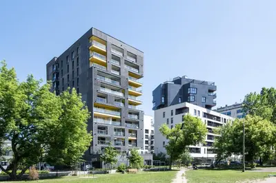 Budynek, w którym mieści się apartament